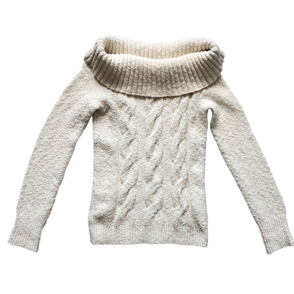 FREE PEOPLE Size XS Off The Shoulder White Sweater Soft Stretchy Cable knit